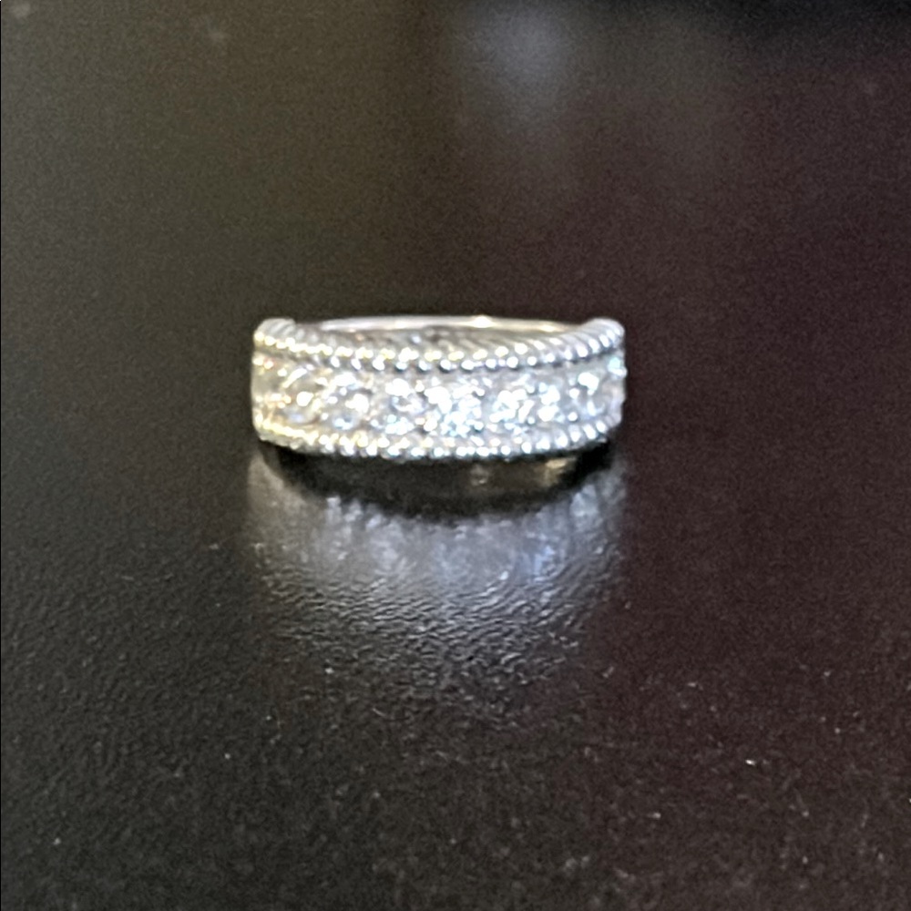 Dazzling 925 braided Silver Band Ring